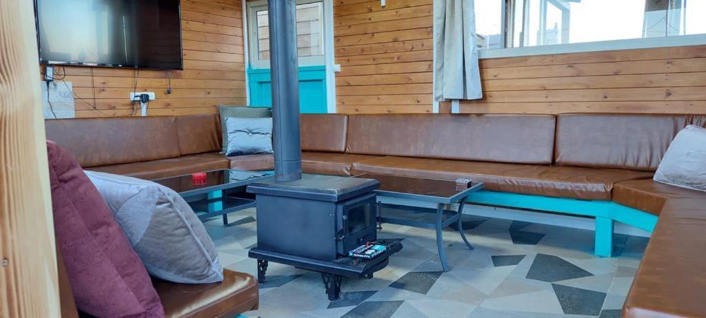 מפגש הדובדבן Apartment Buq'ata Ngoại thất bức ảnh