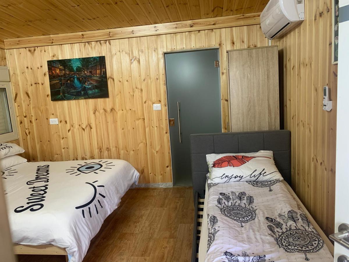 מפגש הדובדבן Apartment Buq'ata Ngoại thất bức ảnh